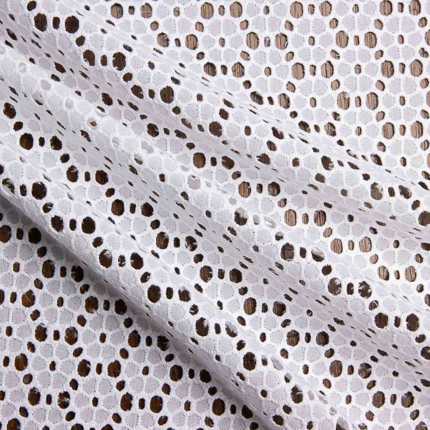 Natural White Swiss Embroidery Daisy - Ribes y Casals