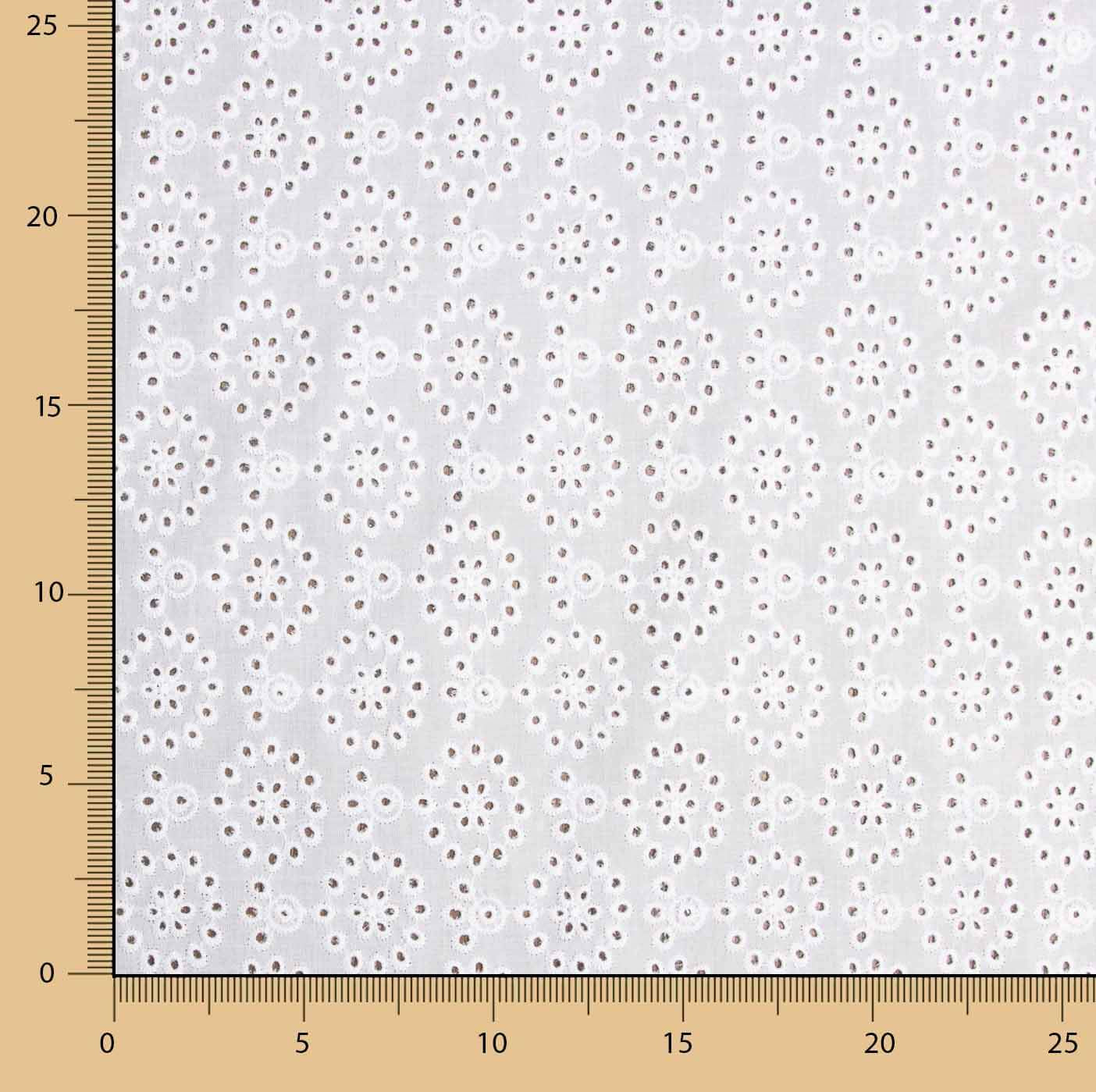 Swiss Embroidery Flower Mandala Natural White - Ribes y Casals