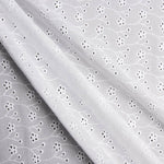 Swiss Embroidery Natural White Clover Flower - Ribes y Casals