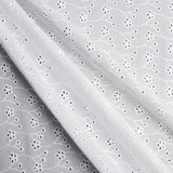 Swiss Embroidery Natural White Clover Flower - Ribes y Casals