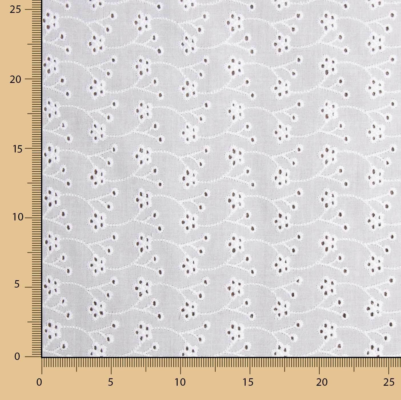 Swiss Embroidery Natural White Clover Flower - Ribes y Casals