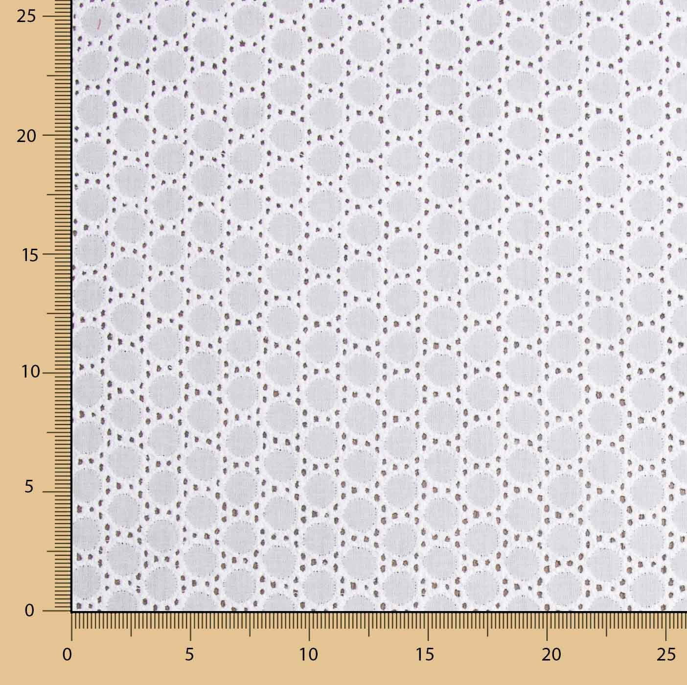 Natural White Geometric Swiss Embroidery - Ribes y Casals