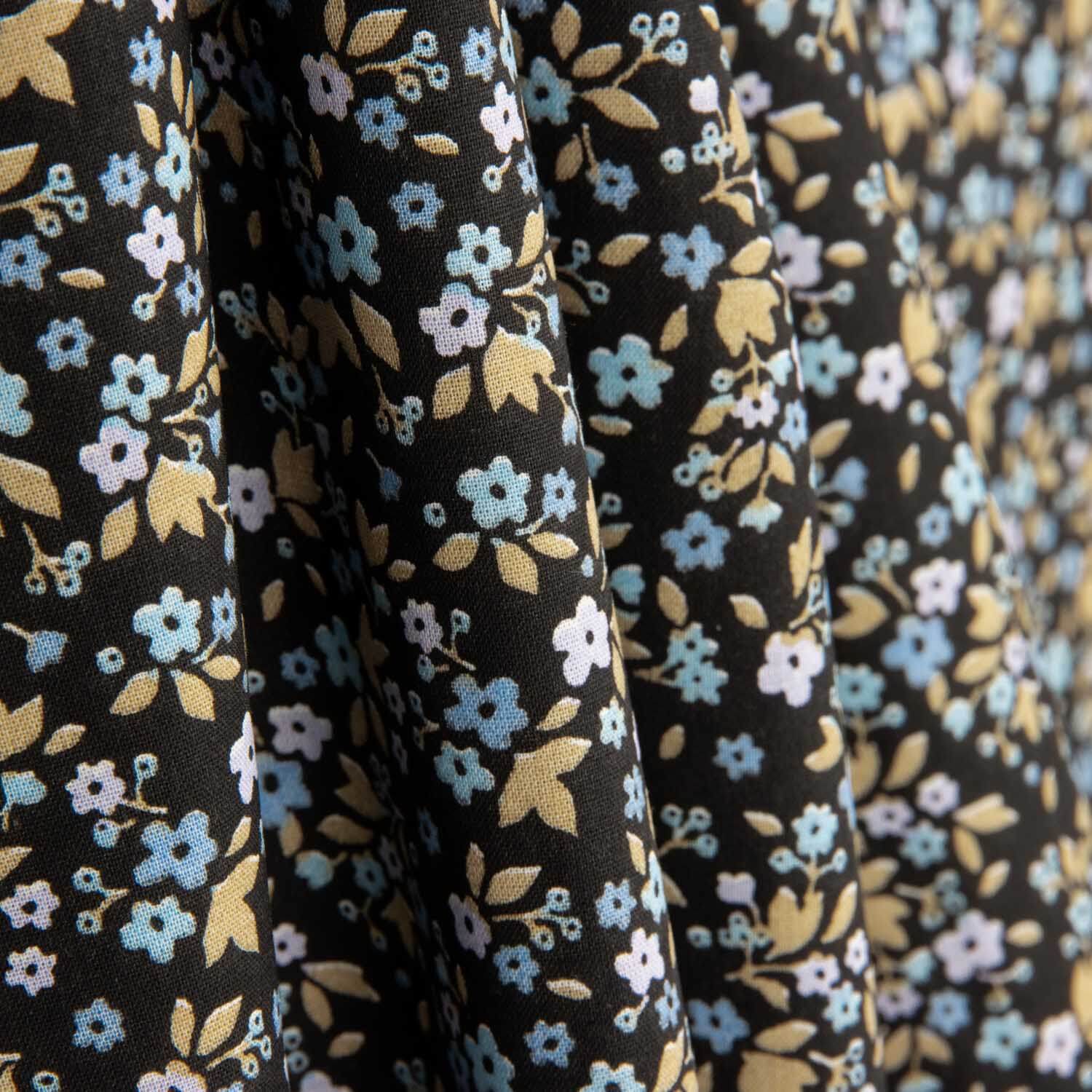Floral Print Cotton Percale Black Background - Ribes y Casals