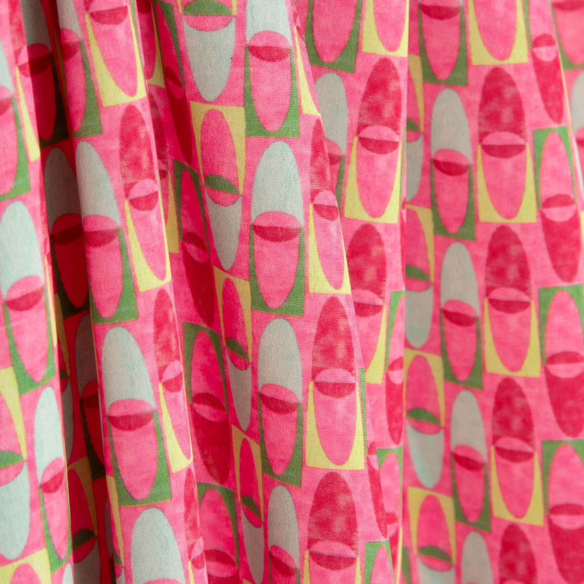 Coral y Green Retro Lightweight Printed Crêpe - Ribes y Casals