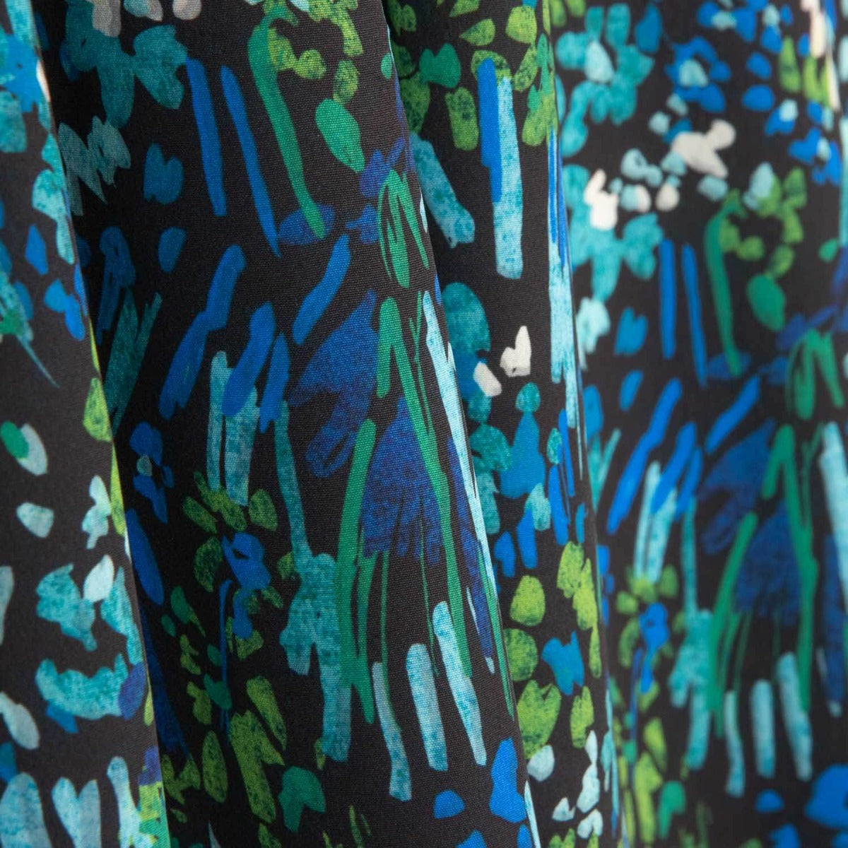 Midnight Blue y Green Abstract Lightweight Crêpe - Ribes y Casals