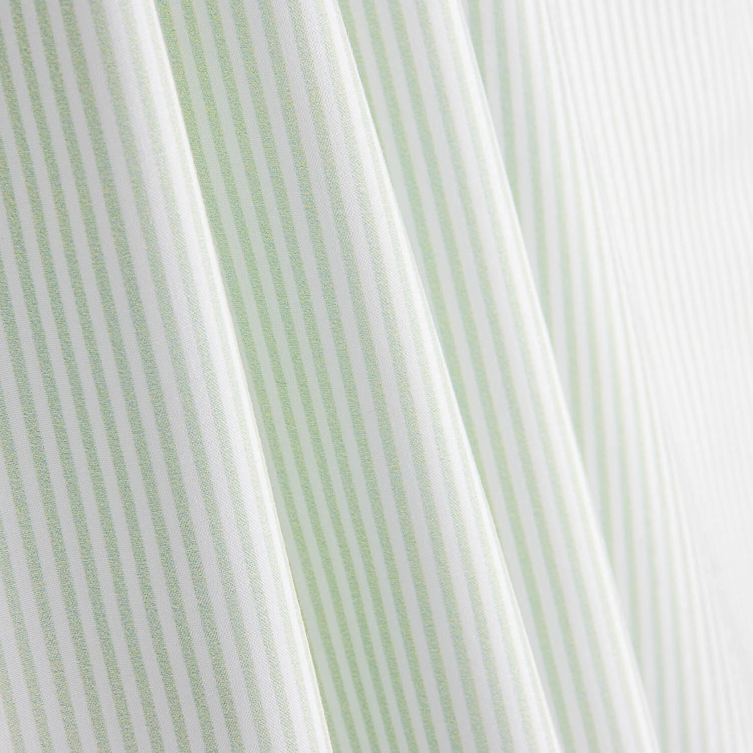 Printed percale with thin green and white stripes - Ribes y Casals