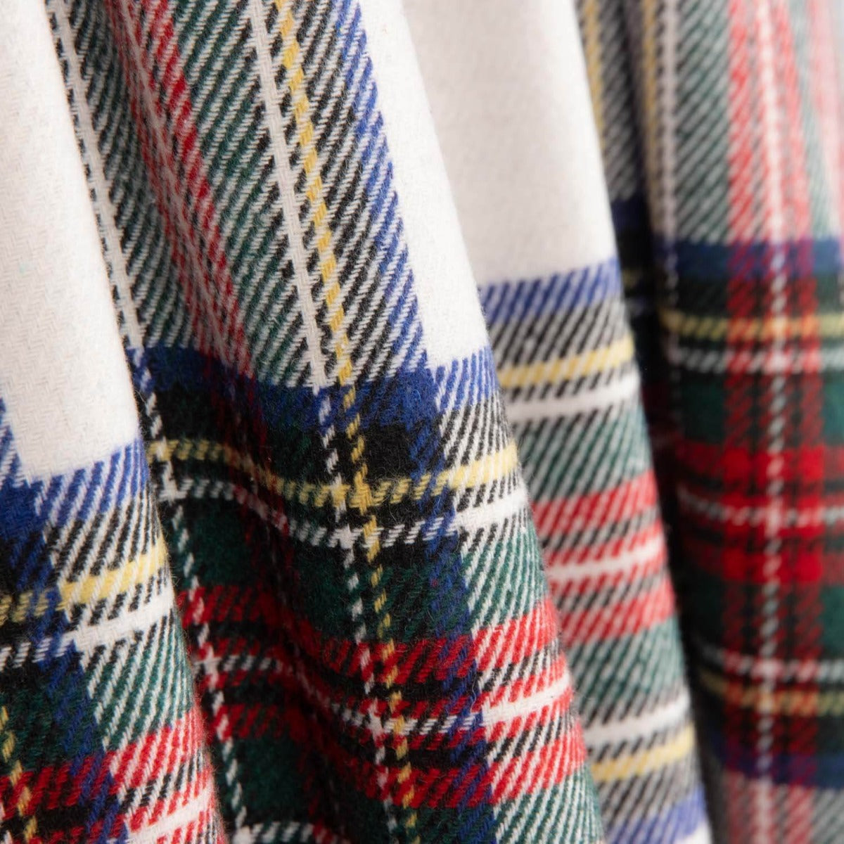 White, Red and Green Checked Mouflon - Ribes y Casals