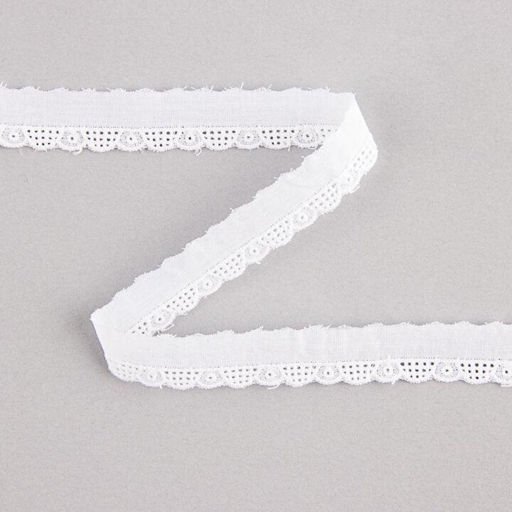 White Embroidered Batiste Trim Model 27513 – 10 mm - Ribes y Casals