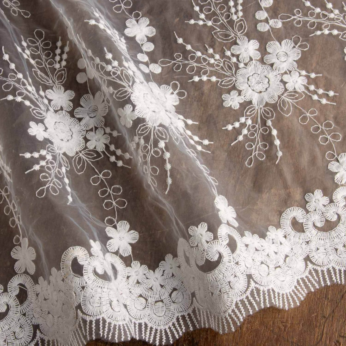 Embroidered Tulle “Florencia” - Ribes y Casals