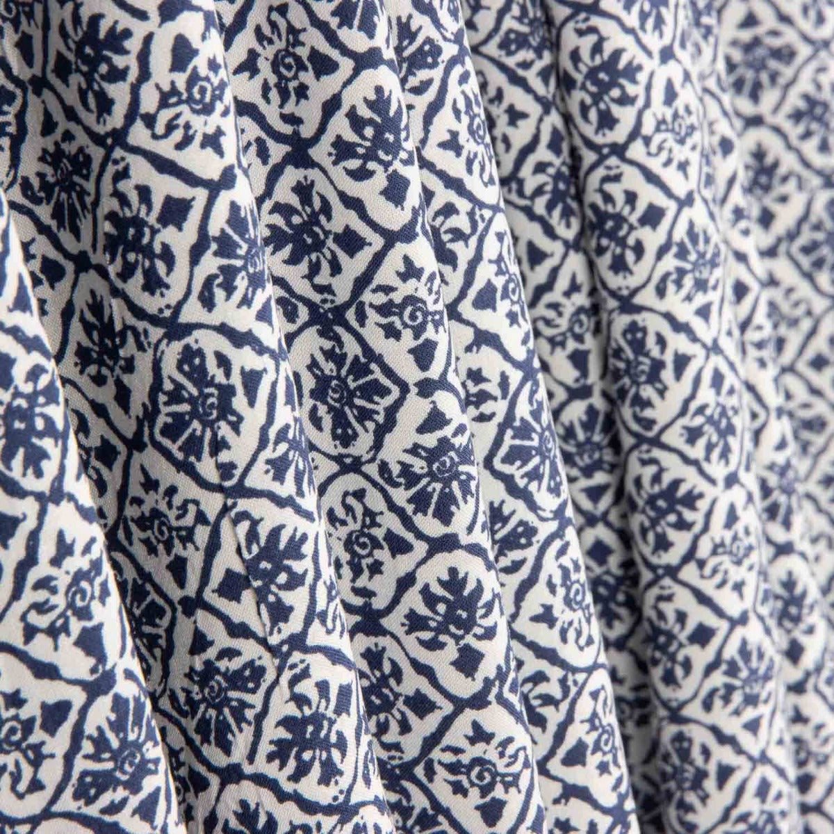 Retal Plana Viscosa Azulejo Azul 60x135 cms - Ribes y Casals