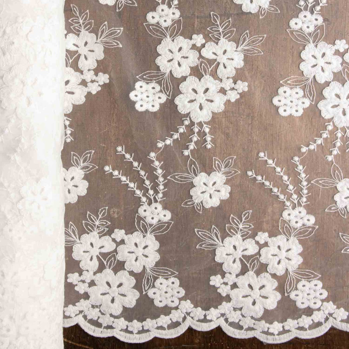 Embroidered Tulle “Primavera” - Ribes y Casals