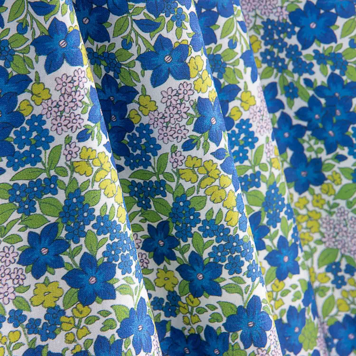 Intense Blue Floral Print Percale - Ribes y Casals