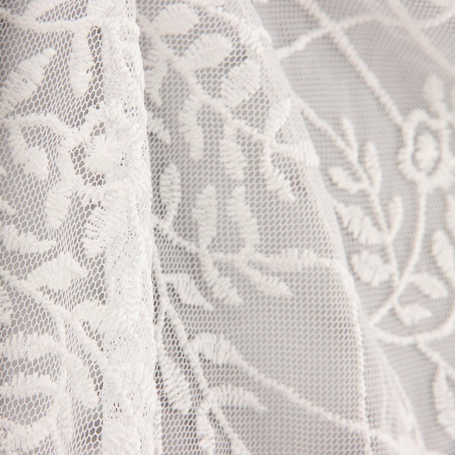 Hera Embroidered Tulle - Ribes y Casals