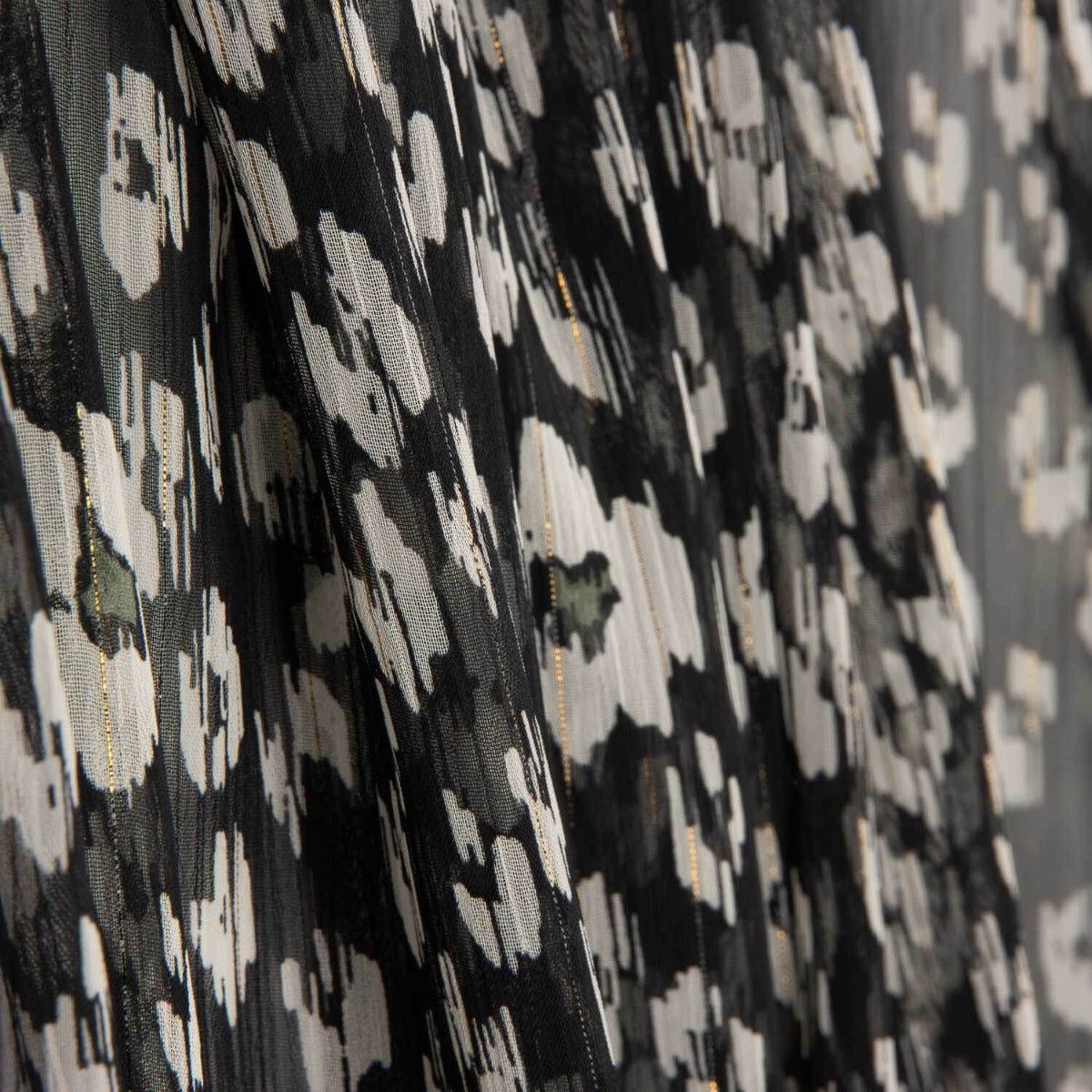 Crinkled Polyester Chiffon – Moonlight with Lurex - Ribes y Casals