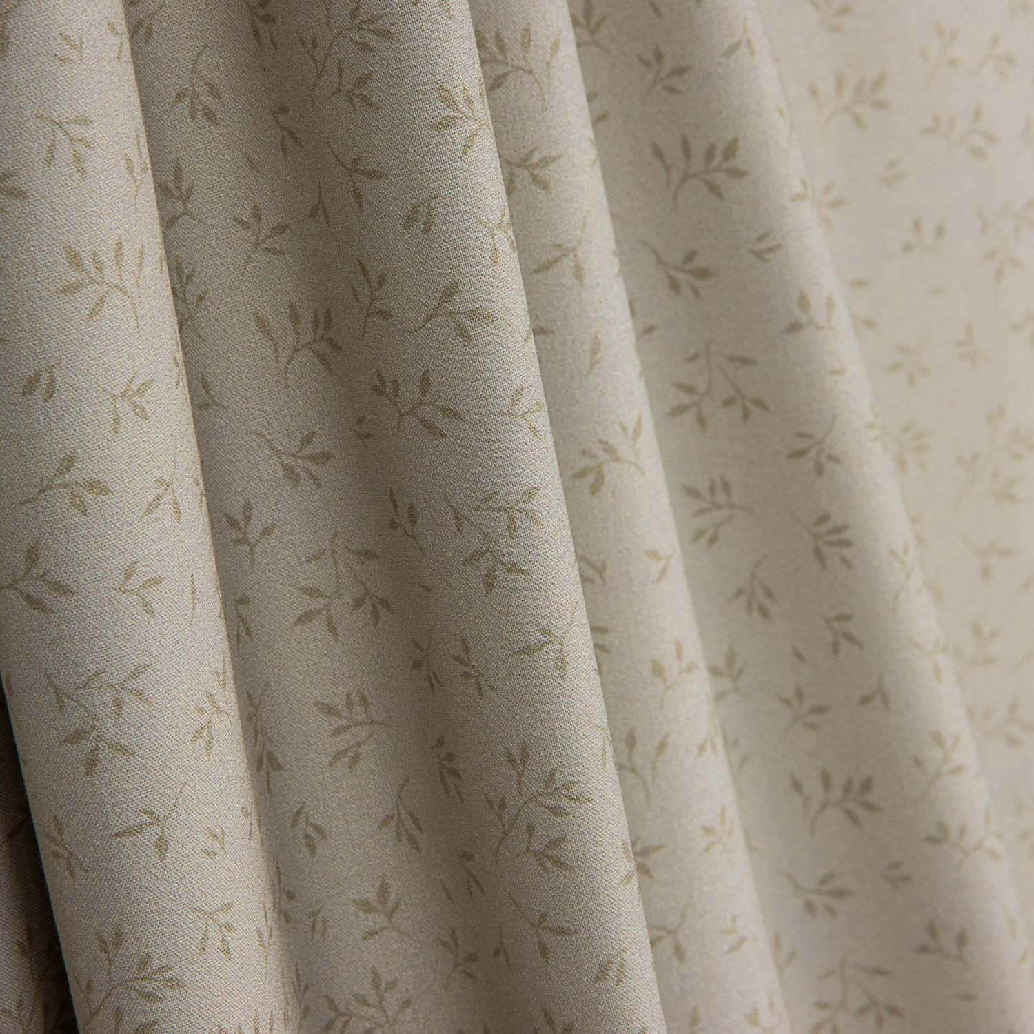 Soft Green Leaves Printed Calico - Ribes y Casals