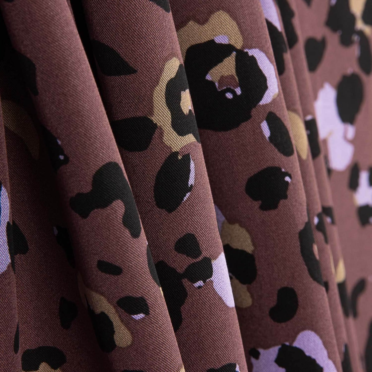 Jungle Chic Brown Printed Viscose - Ribes y Casals