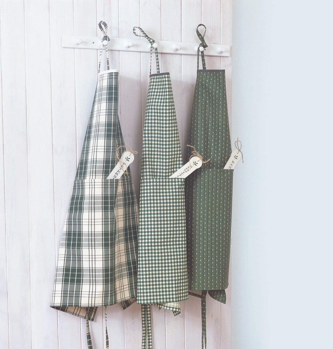 Burda Sewing Pattern 8125 Kitchen Accessories - Ribes y Casals