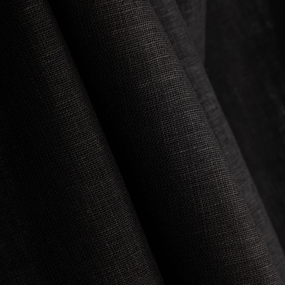 Rustic Black Linen - Ribes y Casals