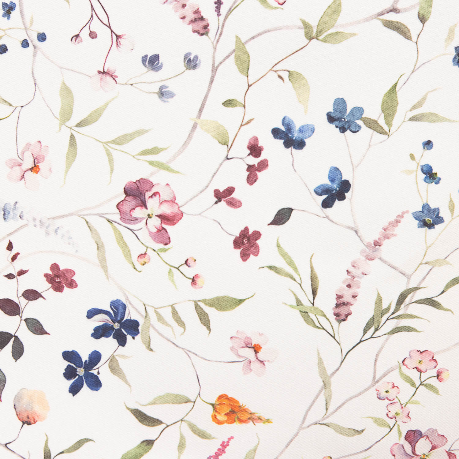Wildflower Stain-Resistant Floral Print Table Linen - Ribes y Casals