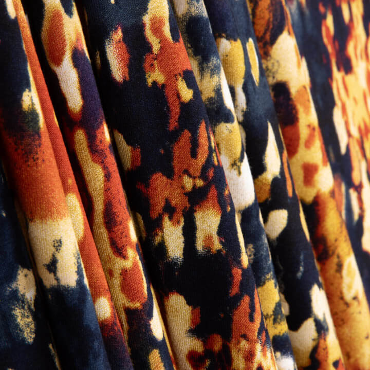 Multicoloured Abstract Brushstrokes Viscose Dot - Ribes y Casals