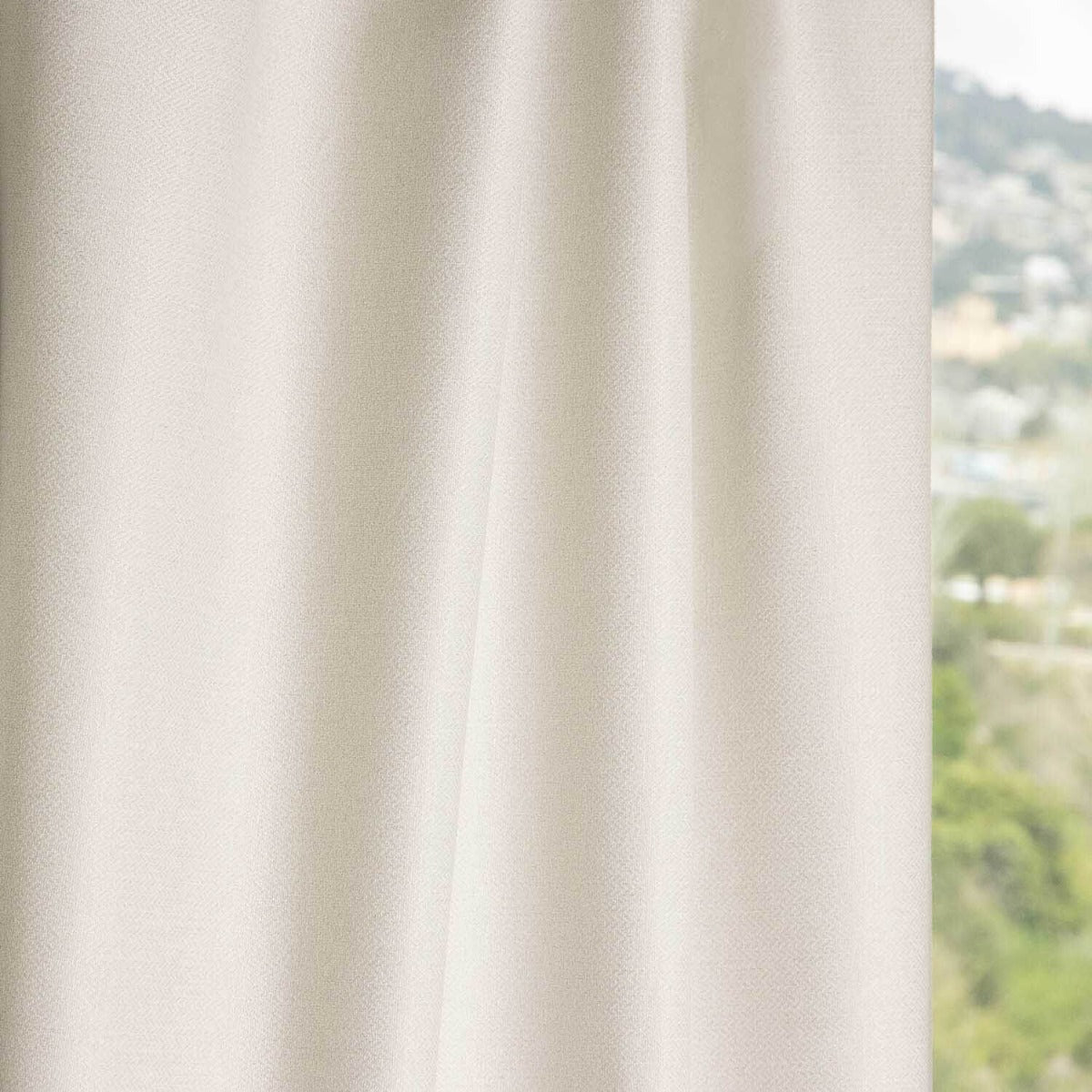 Oscurante Liso 100% Rústico Blanco Ignífugo Contract - Ribes y Casals