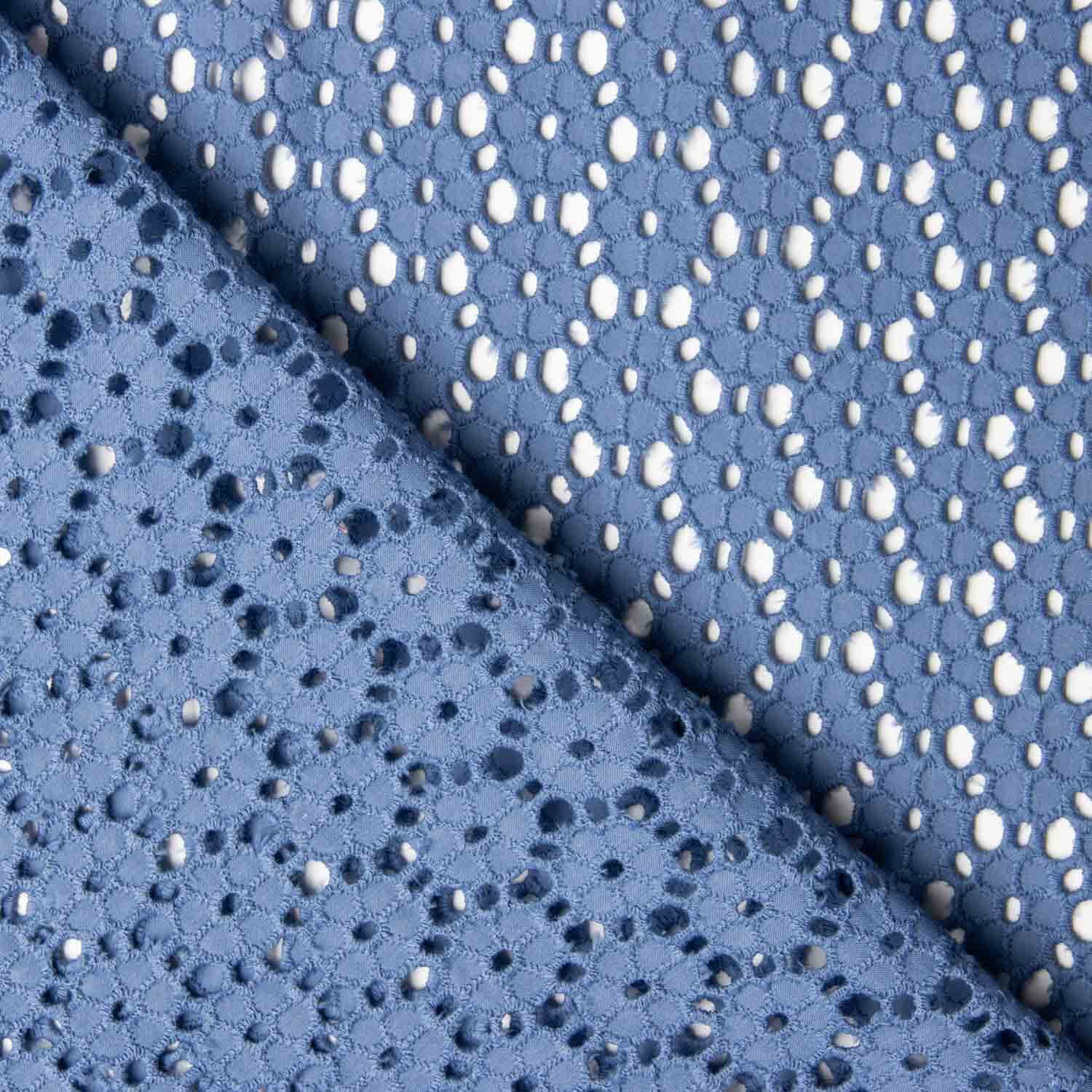 Swiss Embroidery Blue Daisy Dark Denim - Ribes y Casals