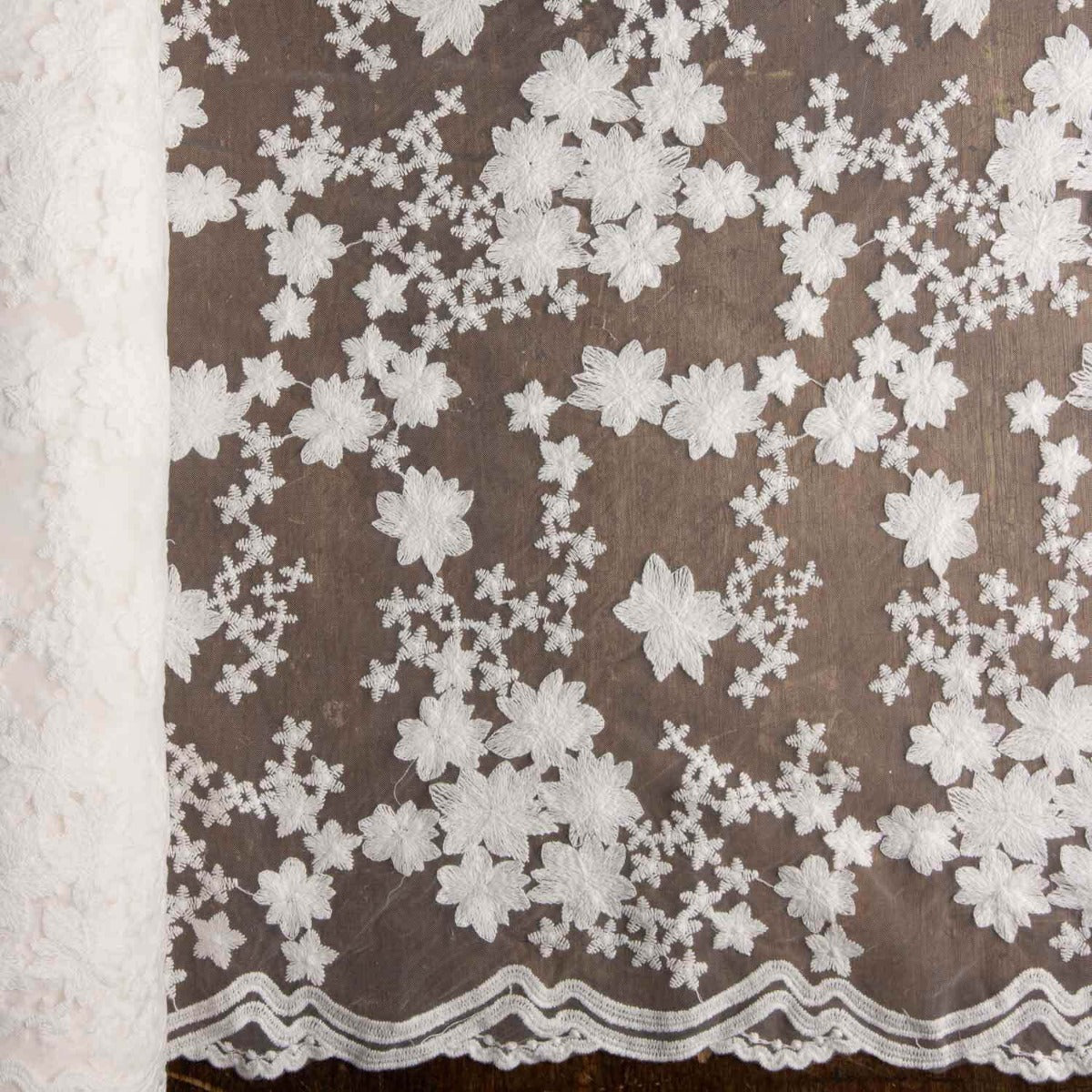 Embroidered Tulle “Hanami” - Ribes y Casals