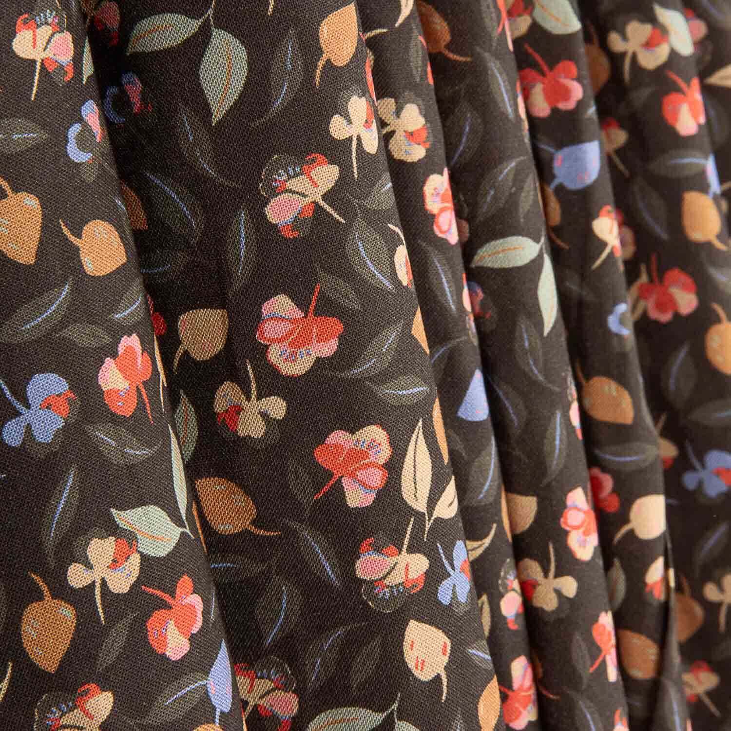 Garden Noir Printed Viscose - Ribes y Casals