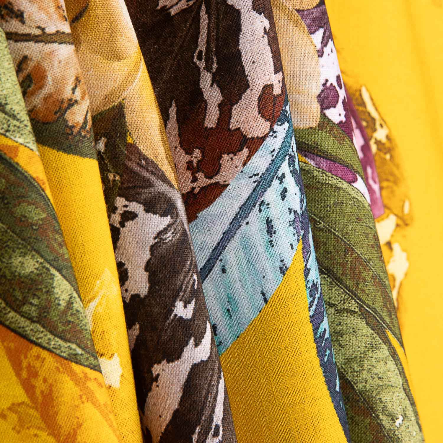 Linen Cotton Exotic Tropical Samoa Print - Ribes y Casals