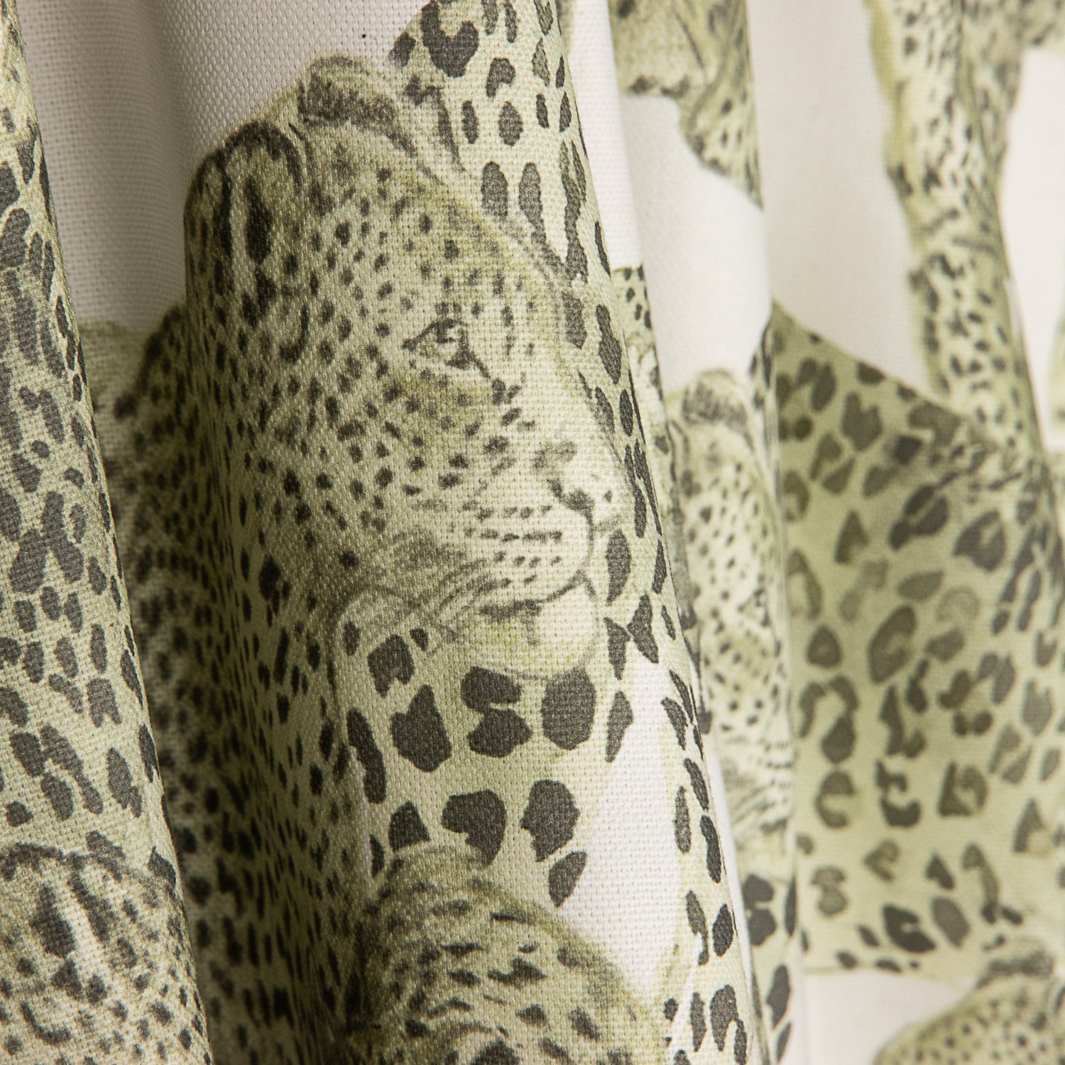 Half Panama Leopard Safari Canvas - Ribes y Casals