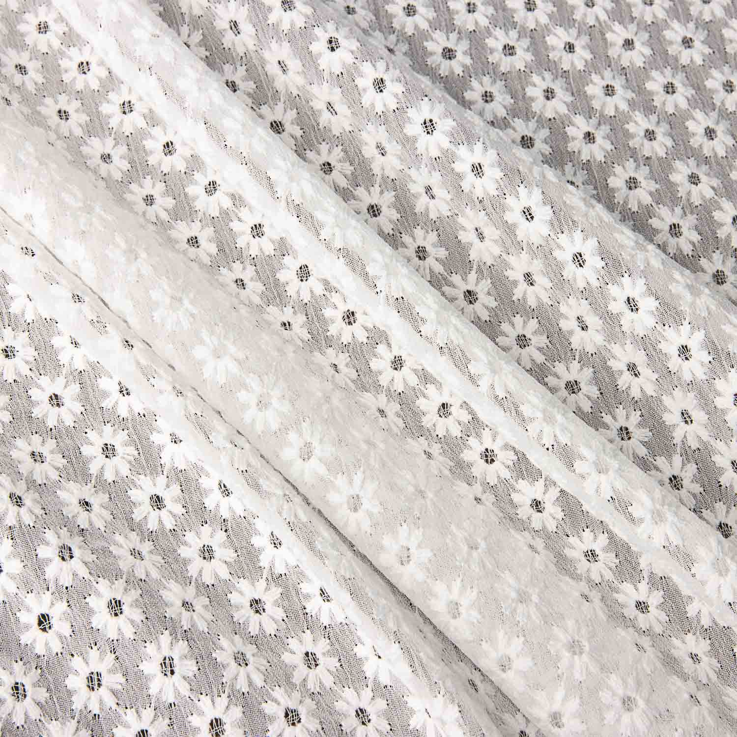 Swiss Embroidery Mini Daisies White - Ribes y Casals