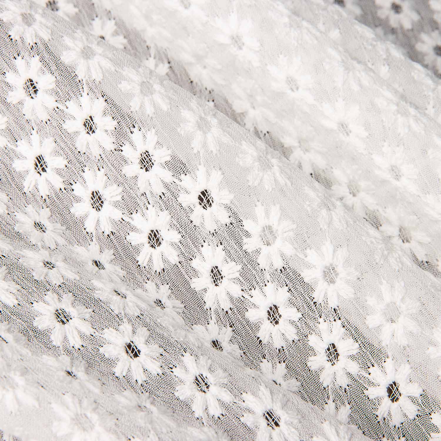 Swiss Embroidery Mini Daisies White - Ribes y Casals