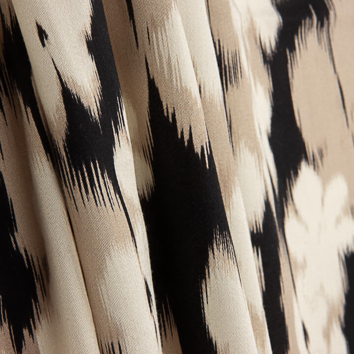Black Floral Print Satin Viscose - Ribes y Casals