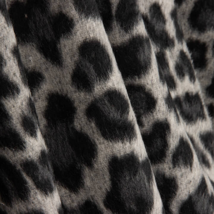 Serengeti animal print leopard print grey wool loden - Ribes y Casals