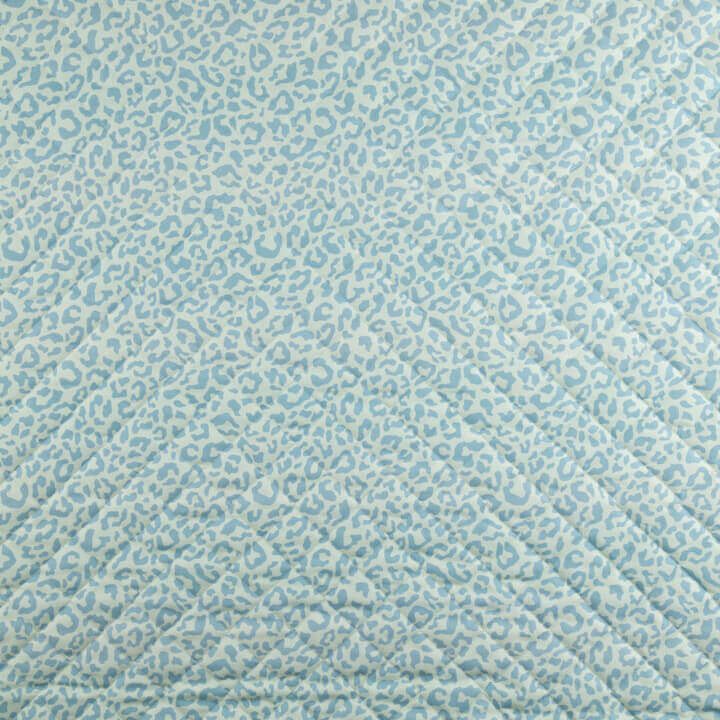 Reversible Quilted Nairobi Blue Animal Print and Stripes - Ribes y Casals