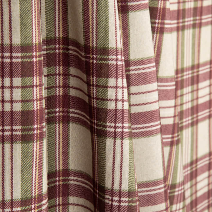 Cotton canvas with Balmoral checks in maroon - Ribes y Casals