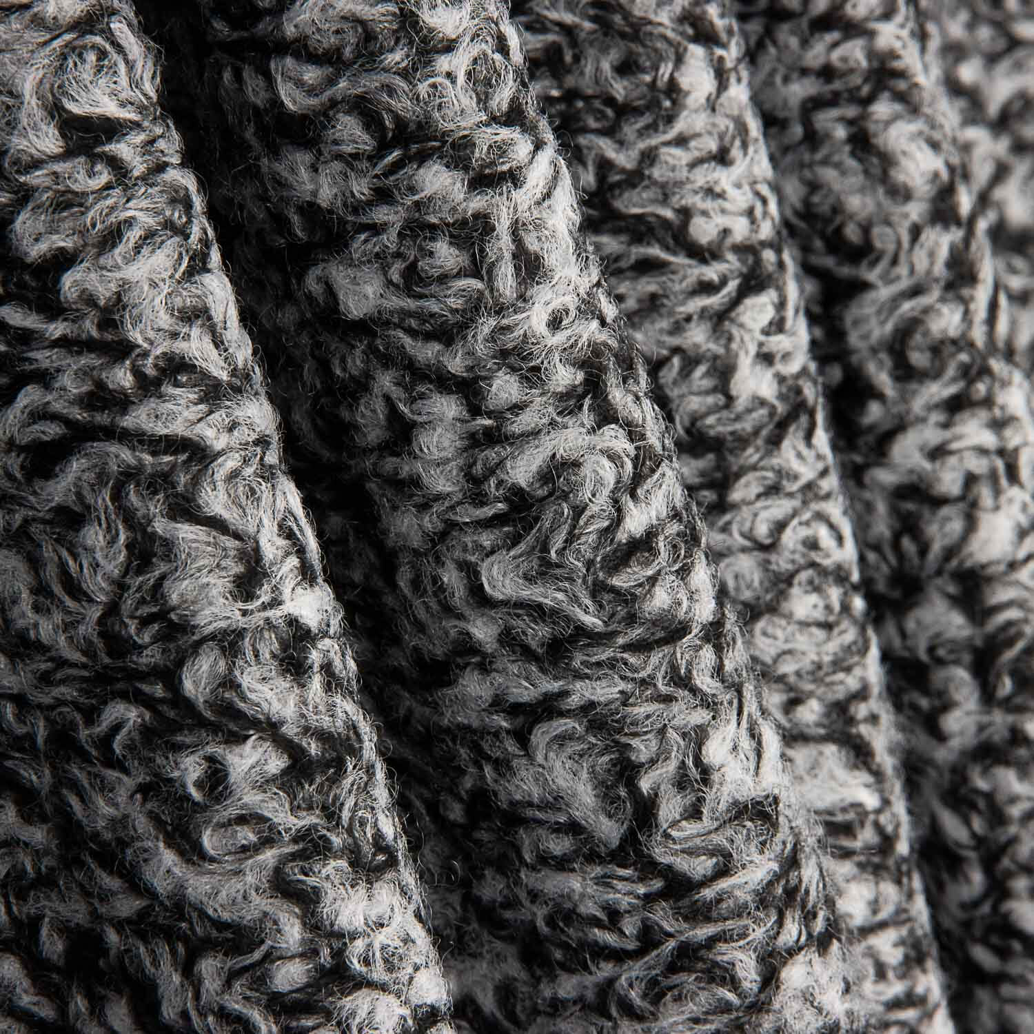 Two-Tone Black and White Coat Baguilla - Ribes y Casals