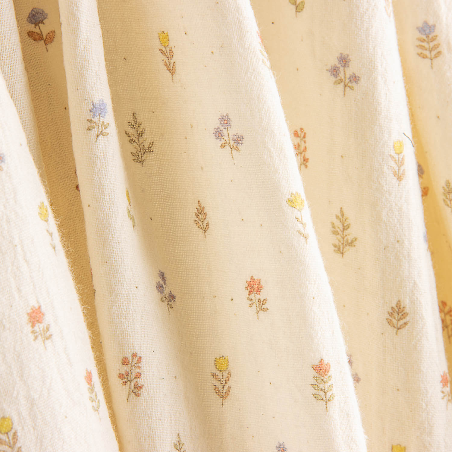 Double Gauze Fabric with Multicoloured Flowers - Ribes y Casals