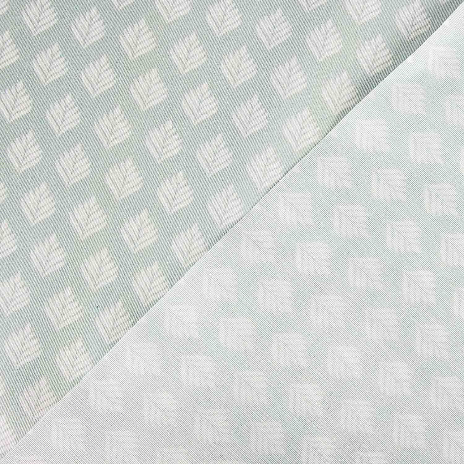 Soft Green Leaf Stain-Resistant Resin-Coated Tablecloth - Ribes y Casals