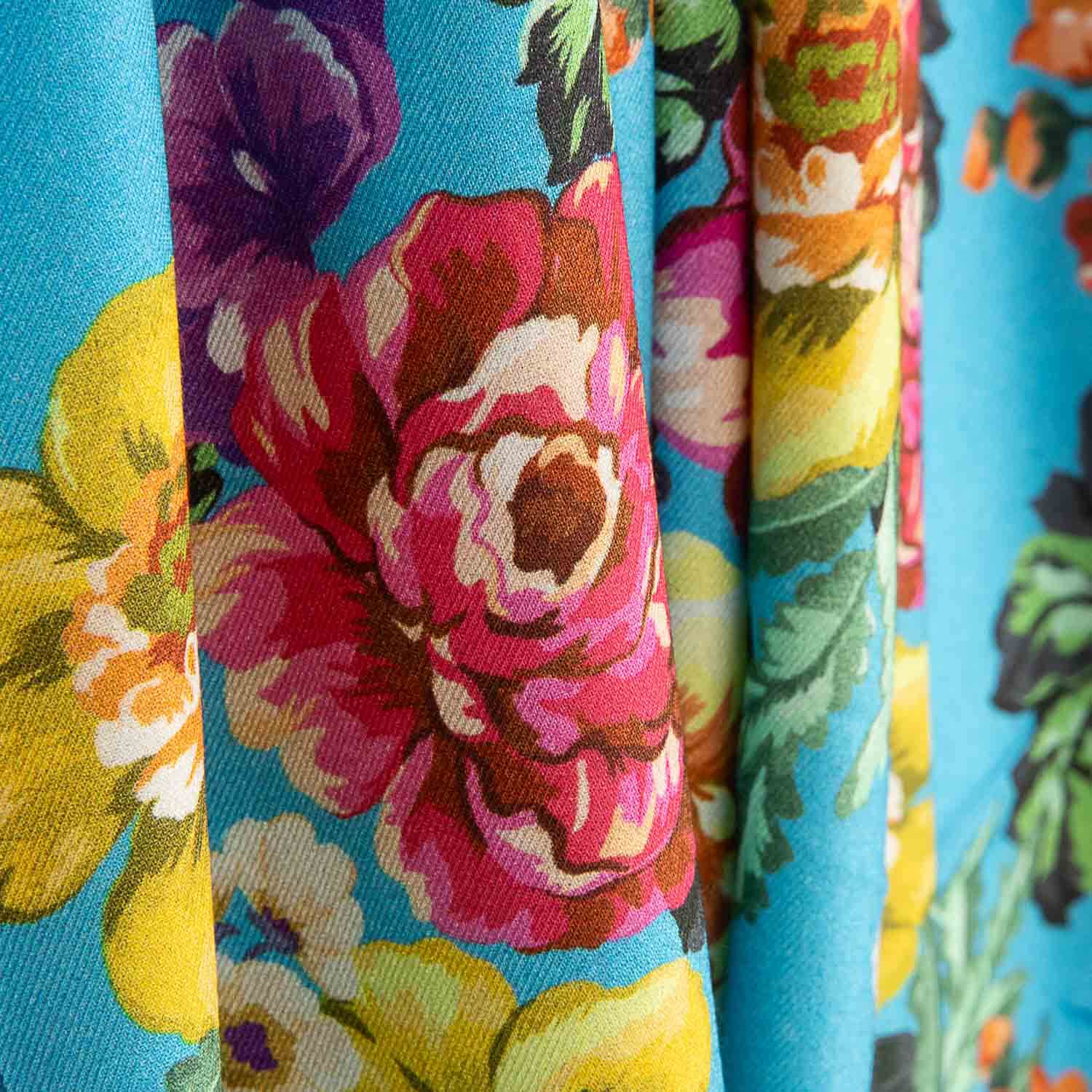 Turquoise Garden Floral Print Viscose - Ribes y Casals