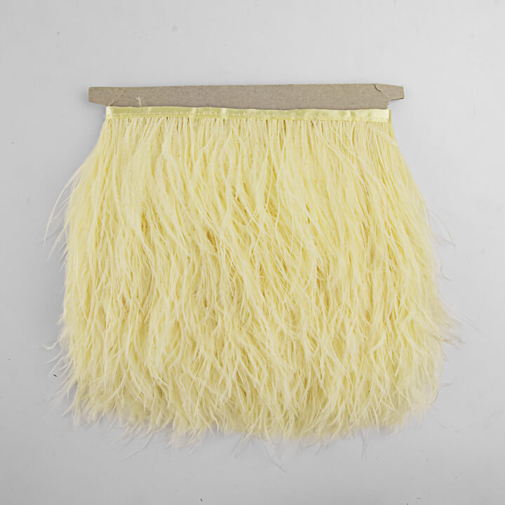 Soft Yellow Feather Plus Fringe - Ribes y Casals