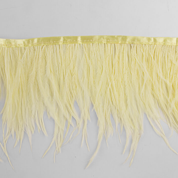 Soft Yellow Feather Plus Fringe - Ribes y Casals