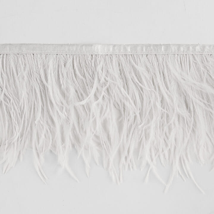 Pearl Grey Feather Plus Fringe - Ribes y Casals