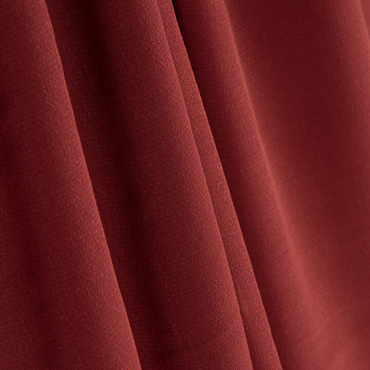 Maroon Polyester Crepe – Special Offer - Ribes y Casals