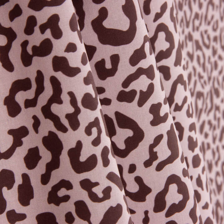 Nairobi Printed Percale – Burgundy and Pink - Ribes y Casals