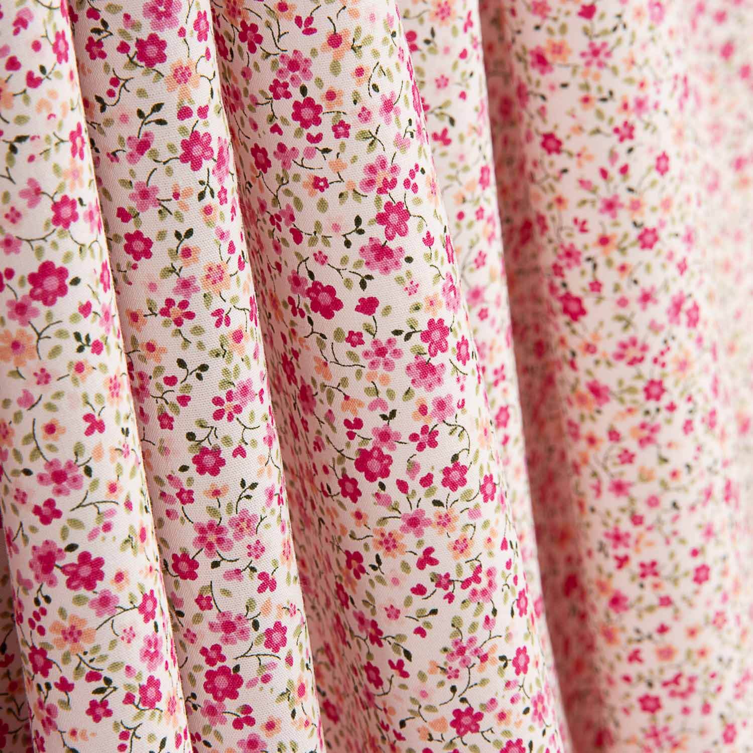 Organic Cotton Poplin with Fuchsia Thousand Flowers Print - Ribes y Casals