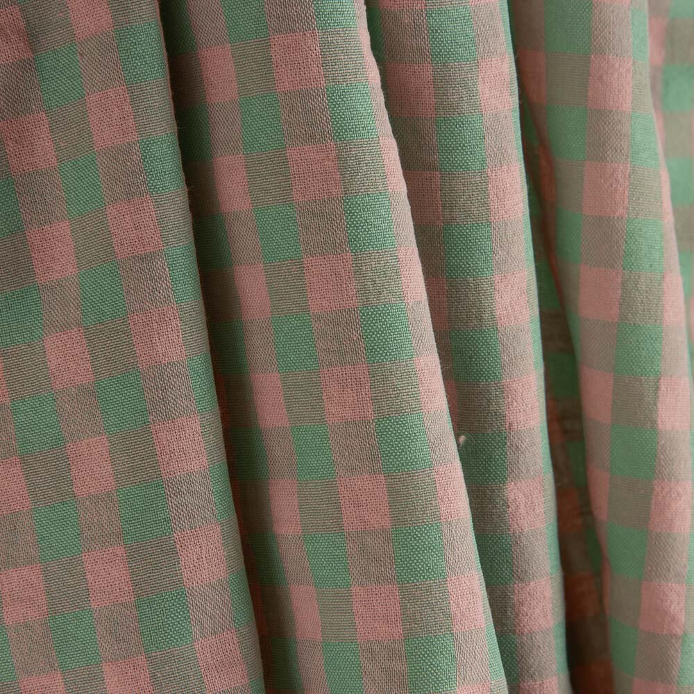 Green and Salmon Checks on Green Seersucker Poplin - Ribes y Casals