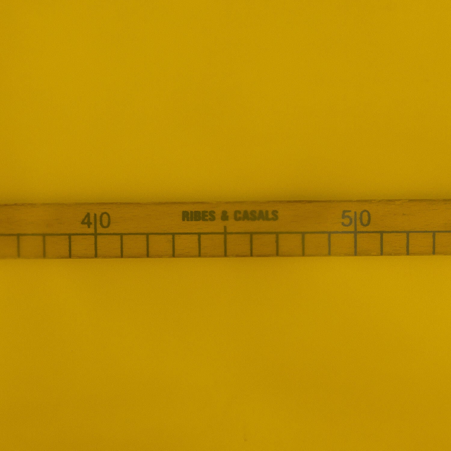 Water Repellent Plain Yellow - Ribes y Casals