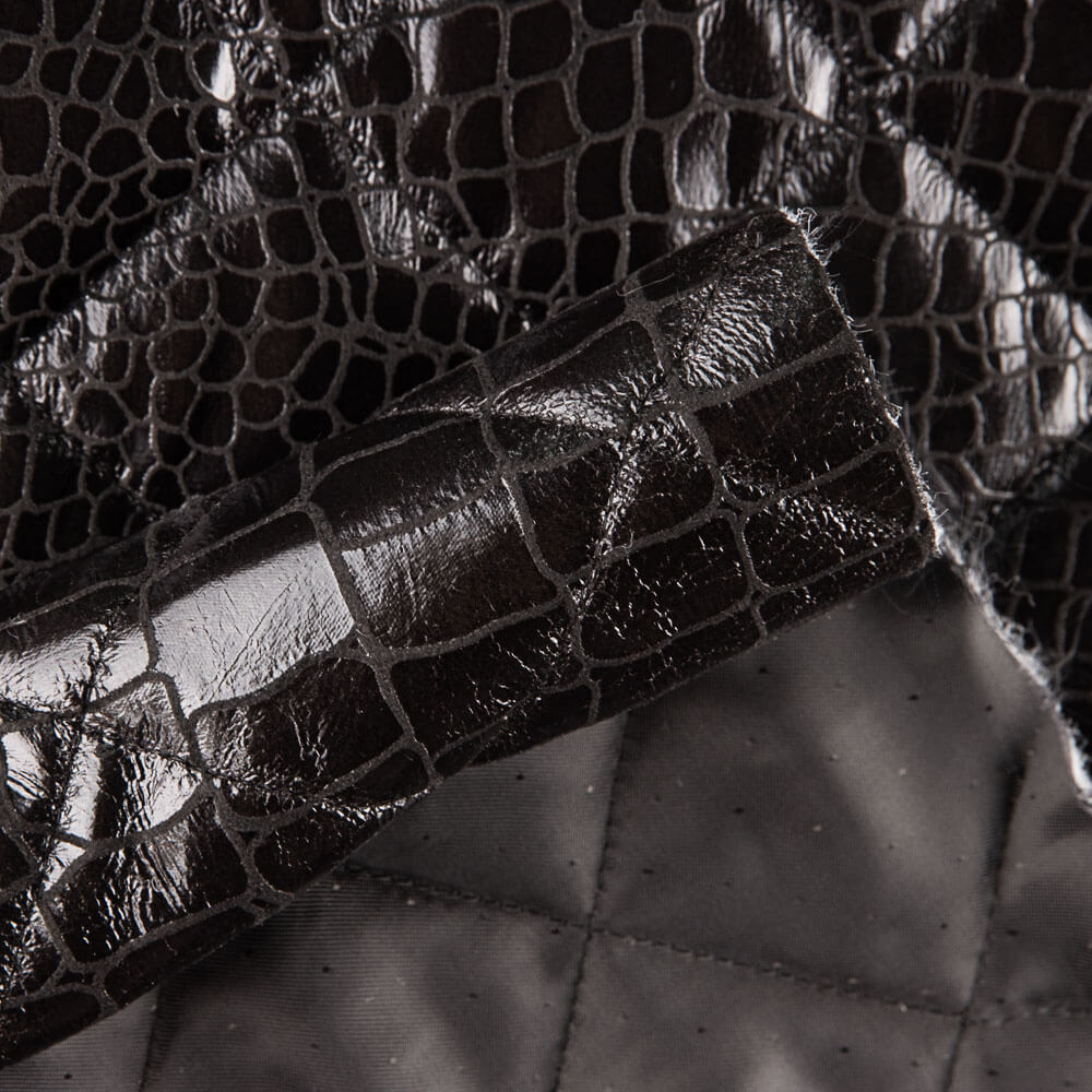 Black Leatherette Padded - Ribes y Casals