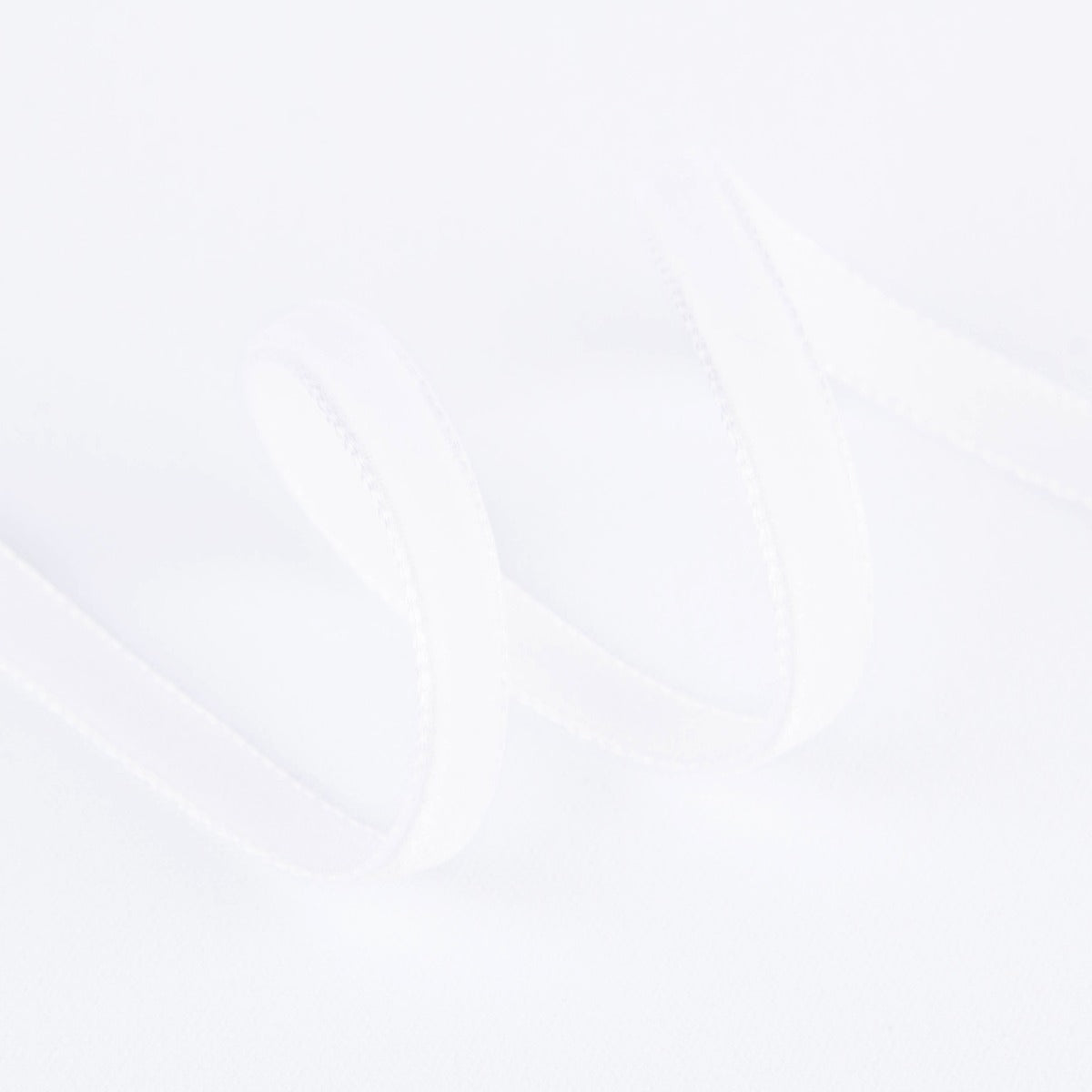 Cinta Terciopelo Blanco 7mm - Ribes y Casals